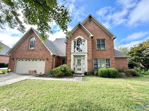Homes For Sale - 1509 Southampton Court<br/> Decatur, AL 35601