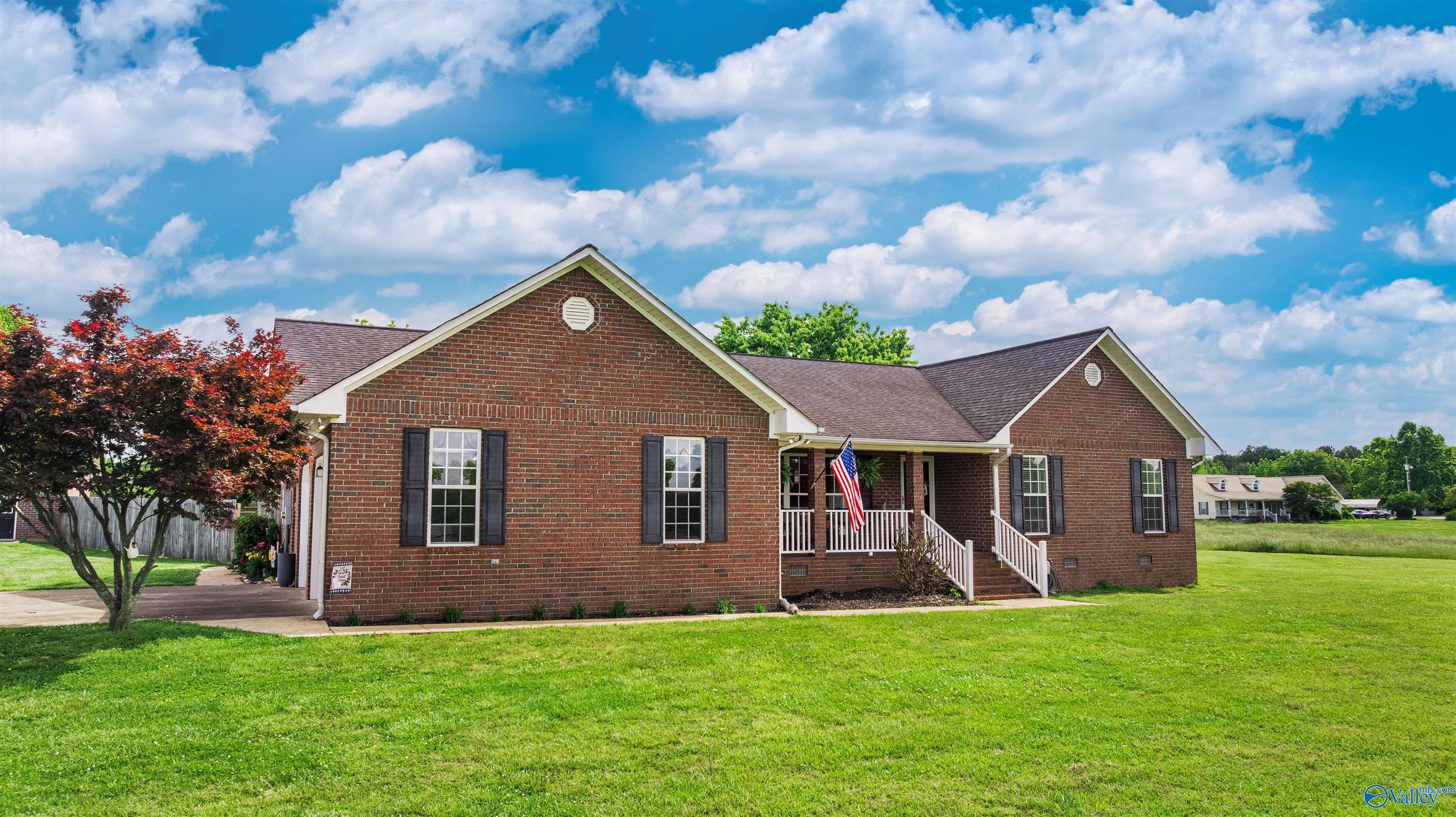 1109 County Road 424, Fyffe, Alabama image 1