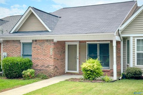 Townhouse For Sale - 313 Clark Street<br/> Morgan County, Decatur, AL 35601