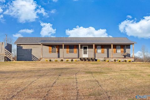 Photo of 34 Headrick Drive, Scottsboro, AL 35769 (MLS # 21906187)