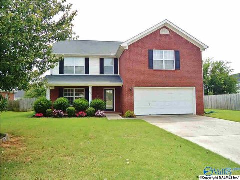 Homes For Rent - 227 Park Stone Drive<br/> Madison, AL 35758