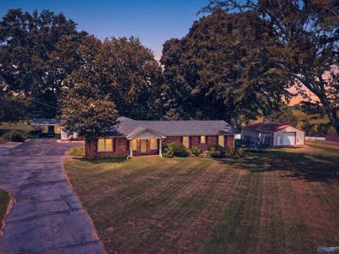 Homes For Sale - 21575 Nelson Road<br/> Limestone County, Elkmont, AL 35620