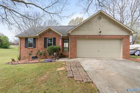 Homes For Sale - 202 Chanel Drive<br/> Huntsville, AL 35811