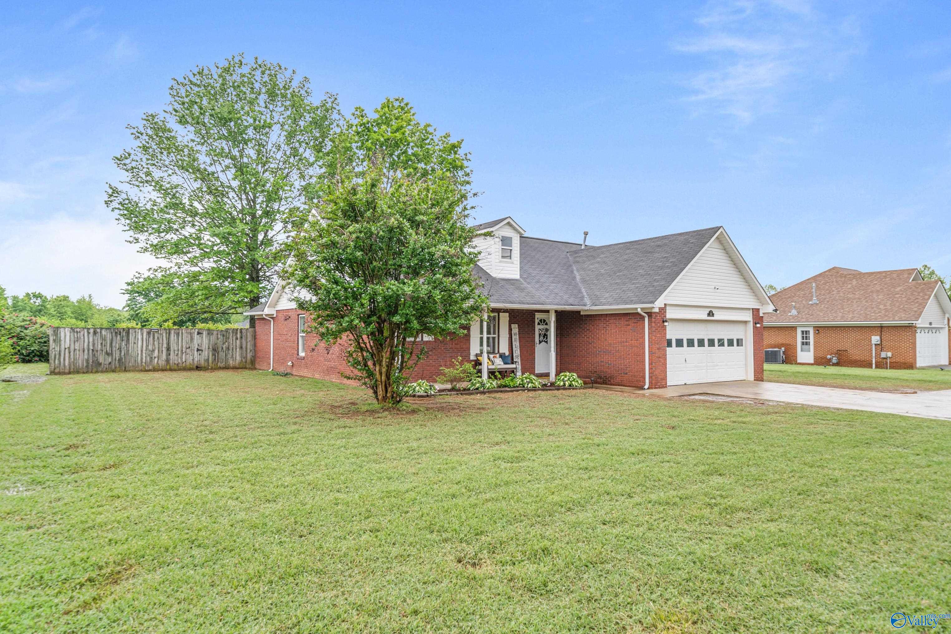 982 Bell Factory Road, Huntsville, Alabama image 3