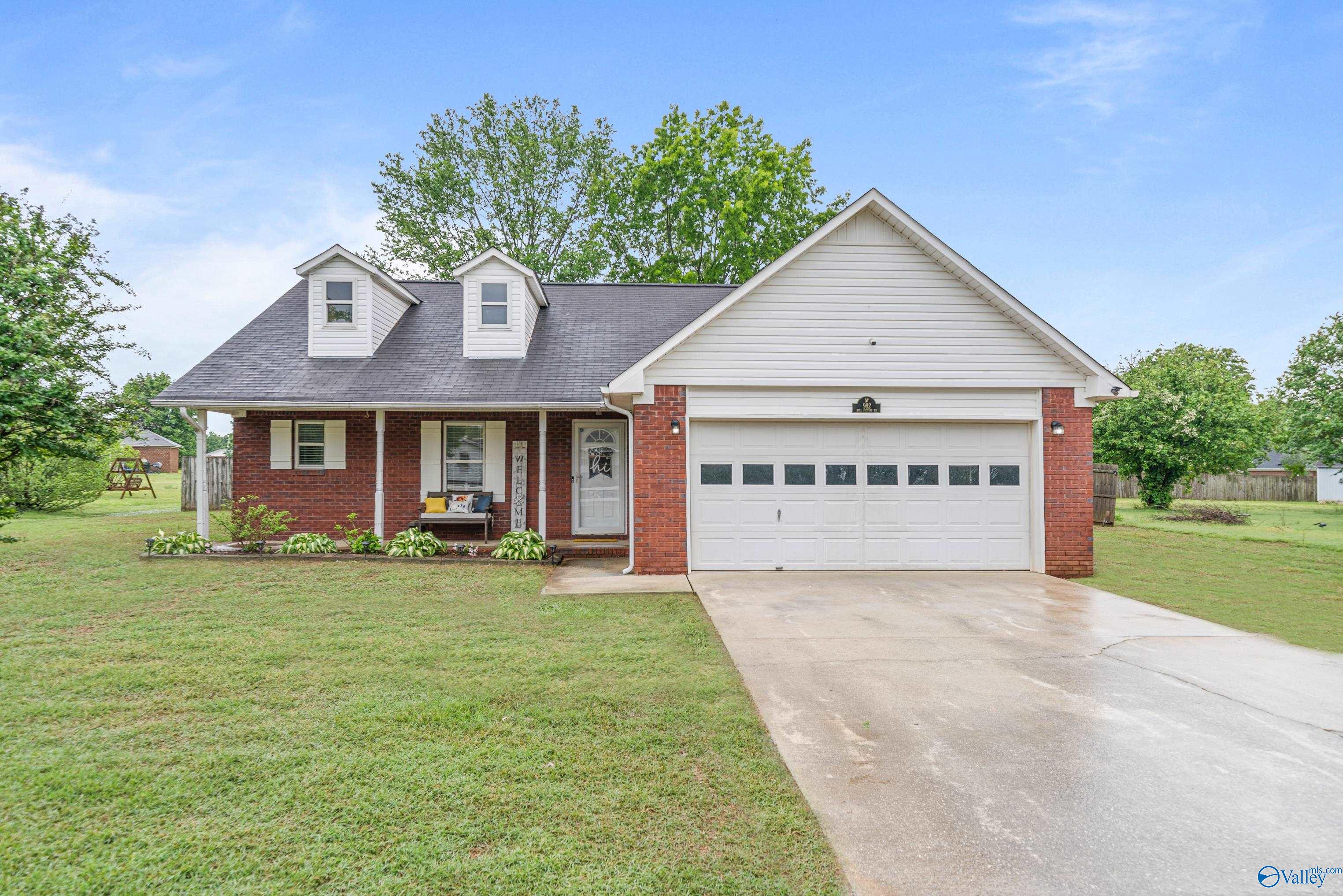 982 Bell Factory Road, Huntsville, Alabama image 1