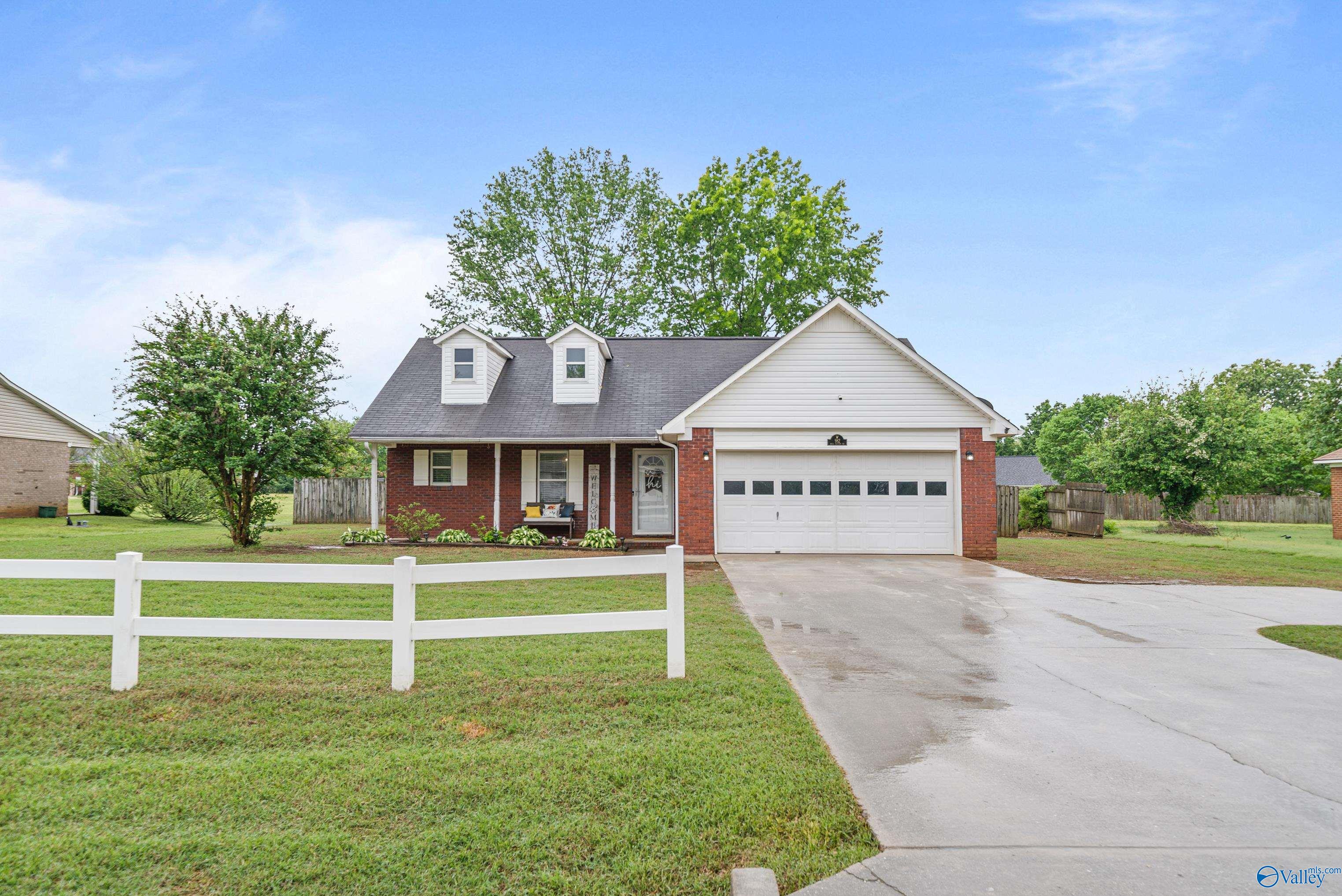 982 Bell Factory Road, Huntsville, Alabama image 2