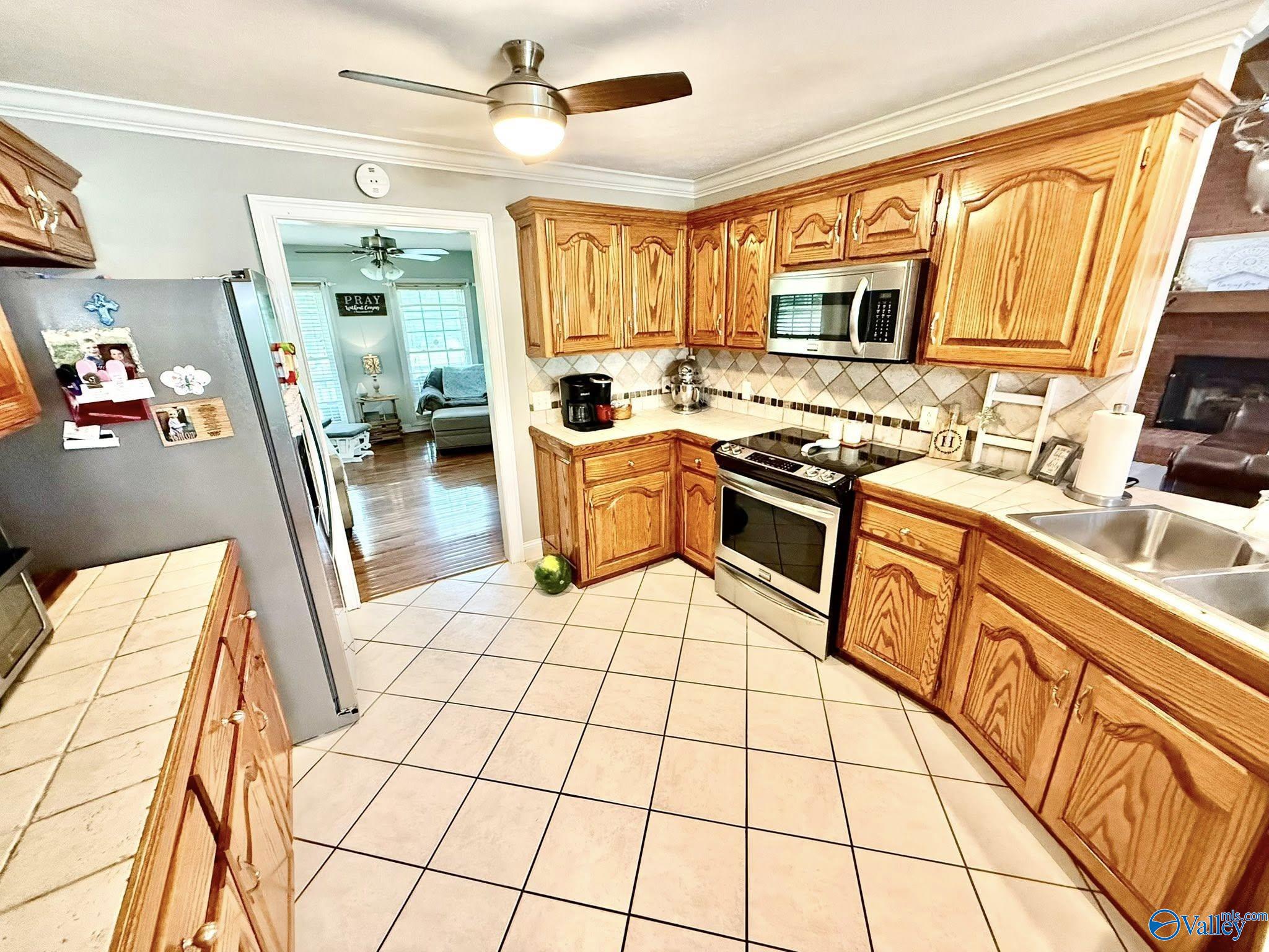 2050 Lackey Gap Road, Boaz, Alabama image 7