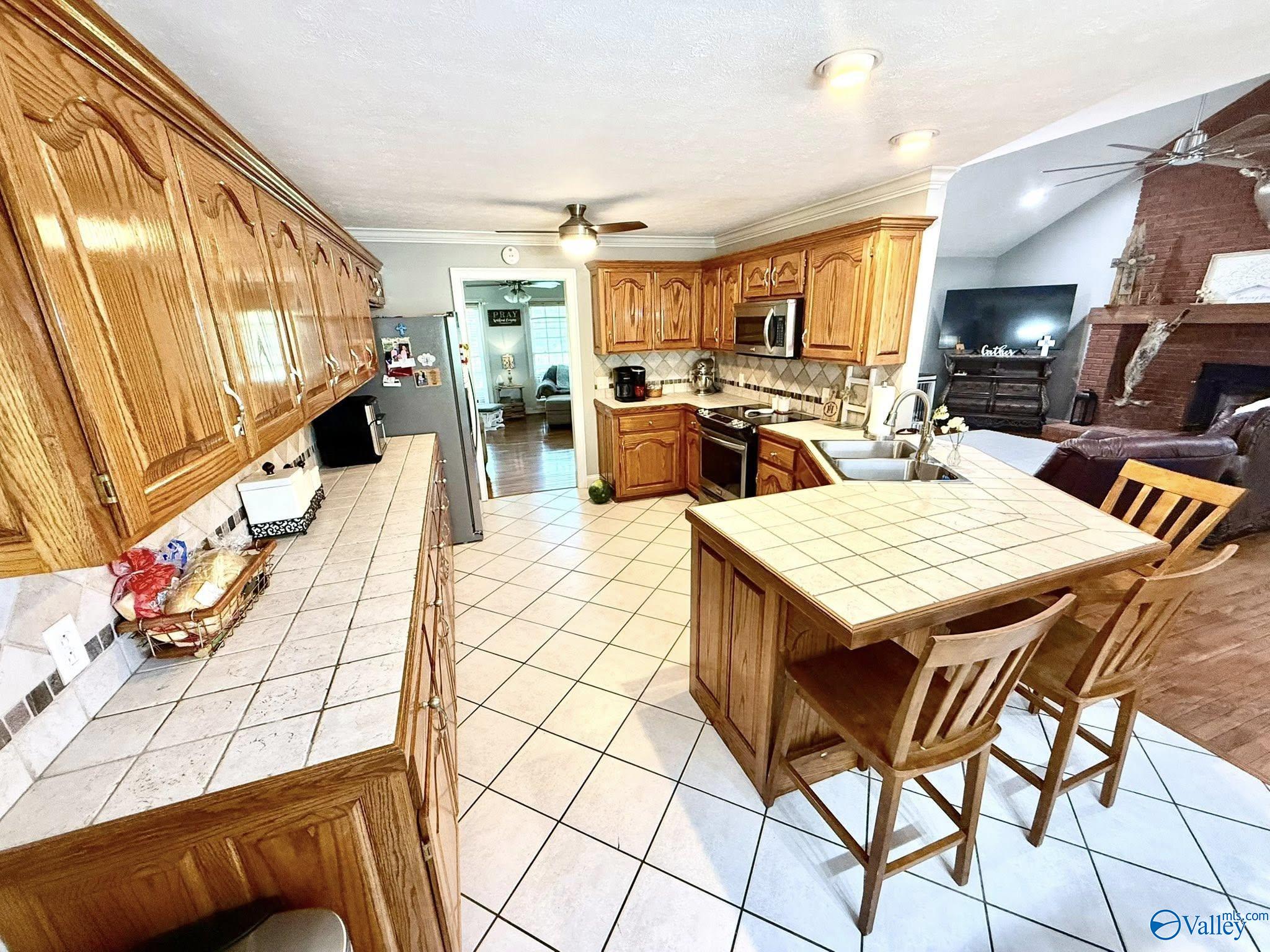 2050 Lackey Gap Road, Boaz, Alabama image 5