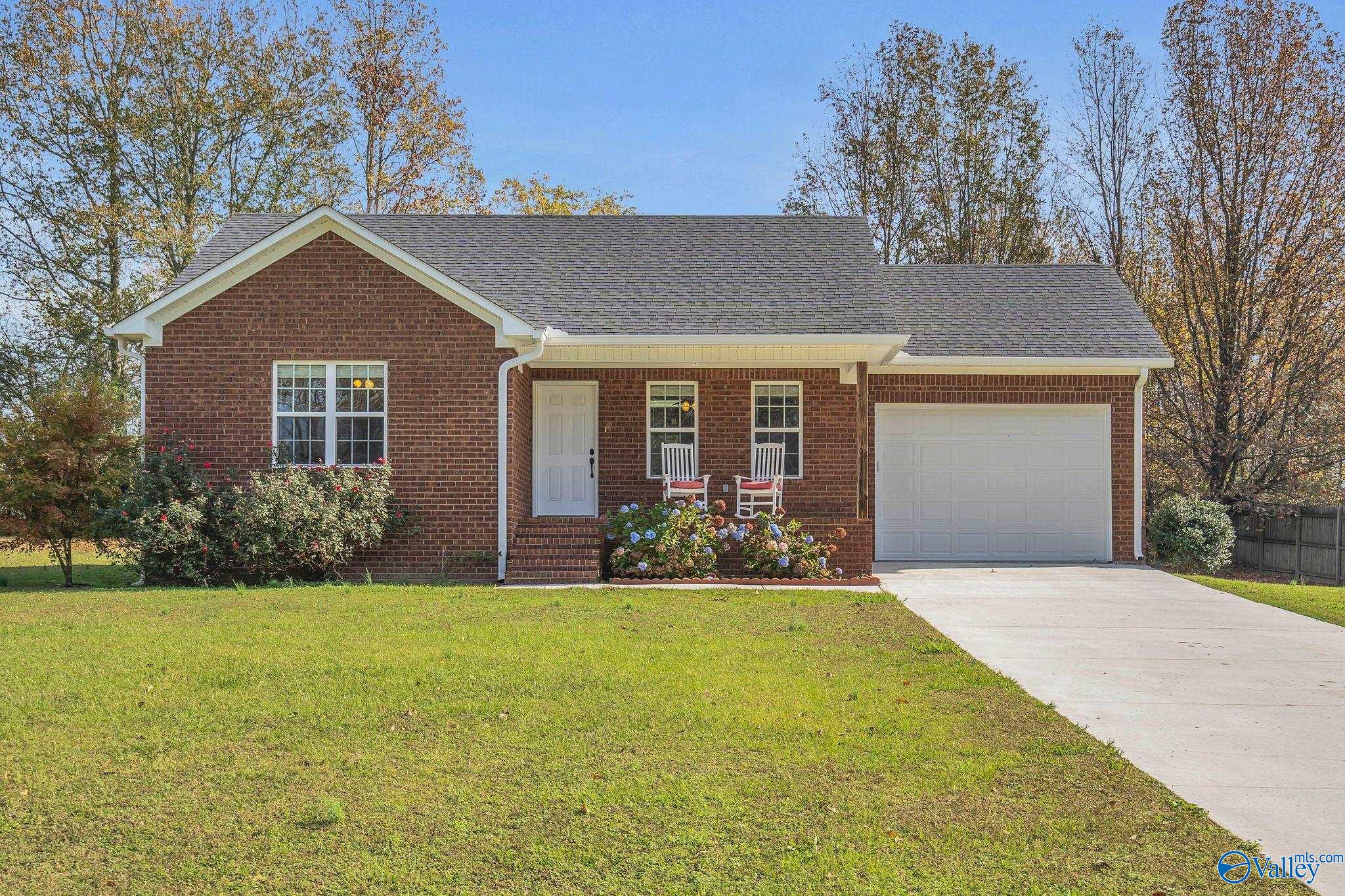 2368 Randles Road, Grant, Alabama image 1