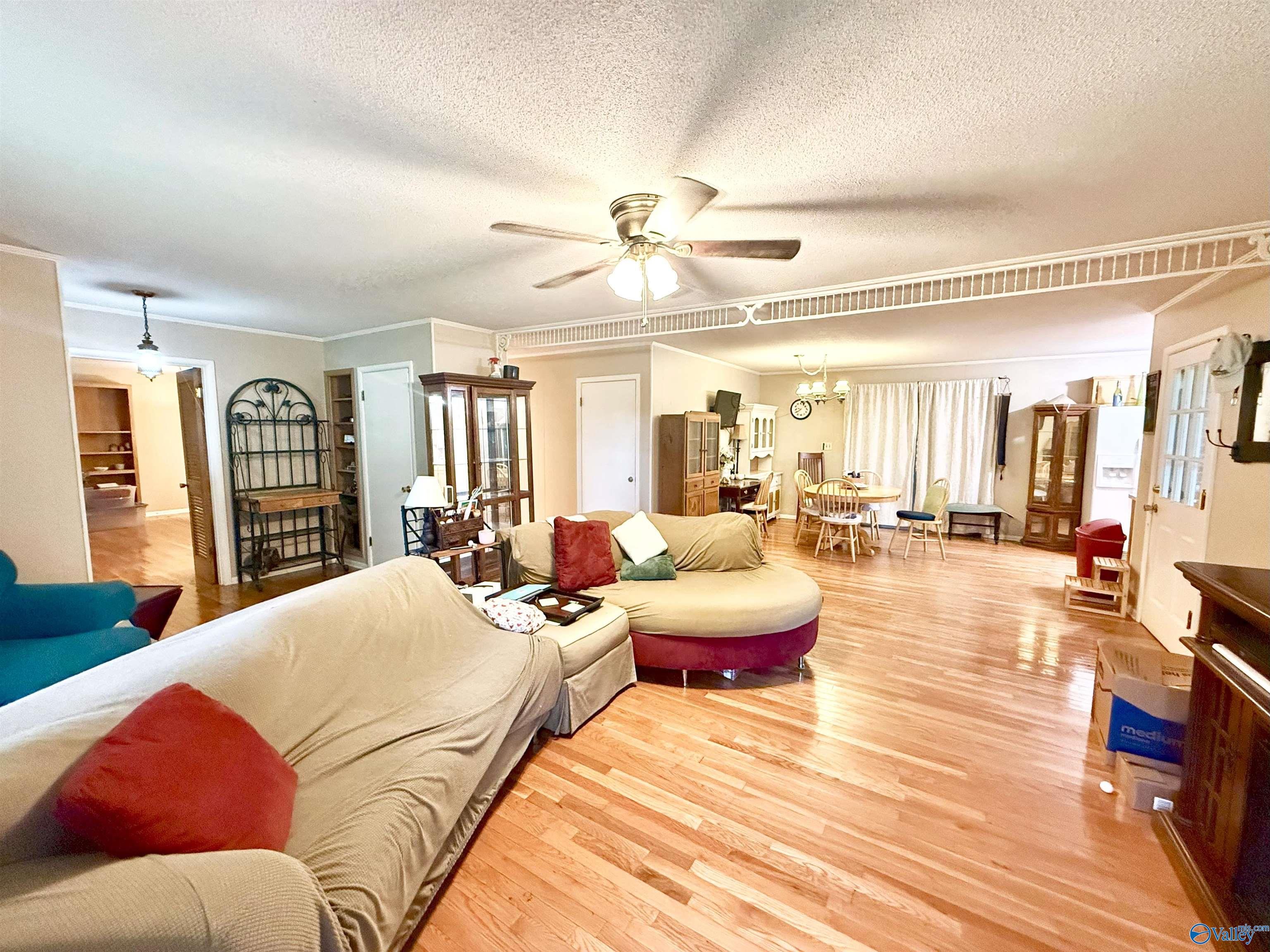 6390 County Road 1435