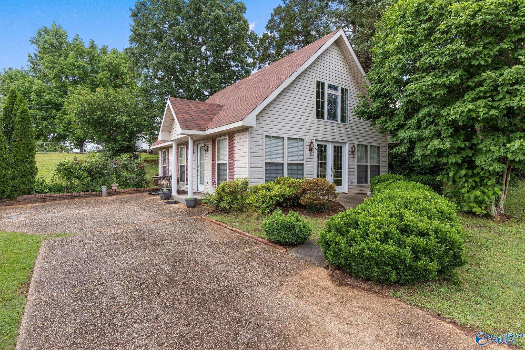 2016 Alpine Drive, Florence, Alabama image 6