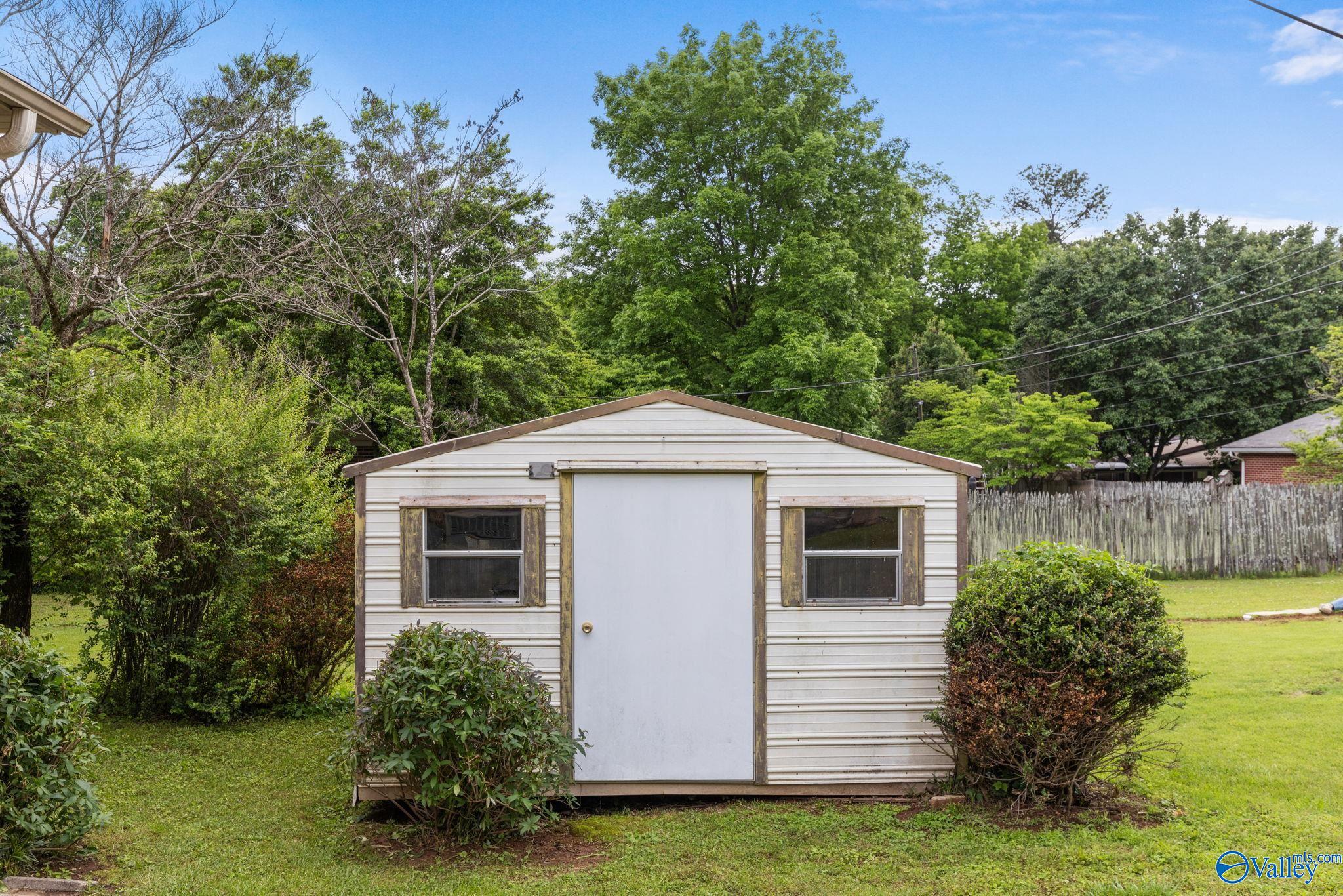 2016 Alpine Drive, Florence, Alabama image 12