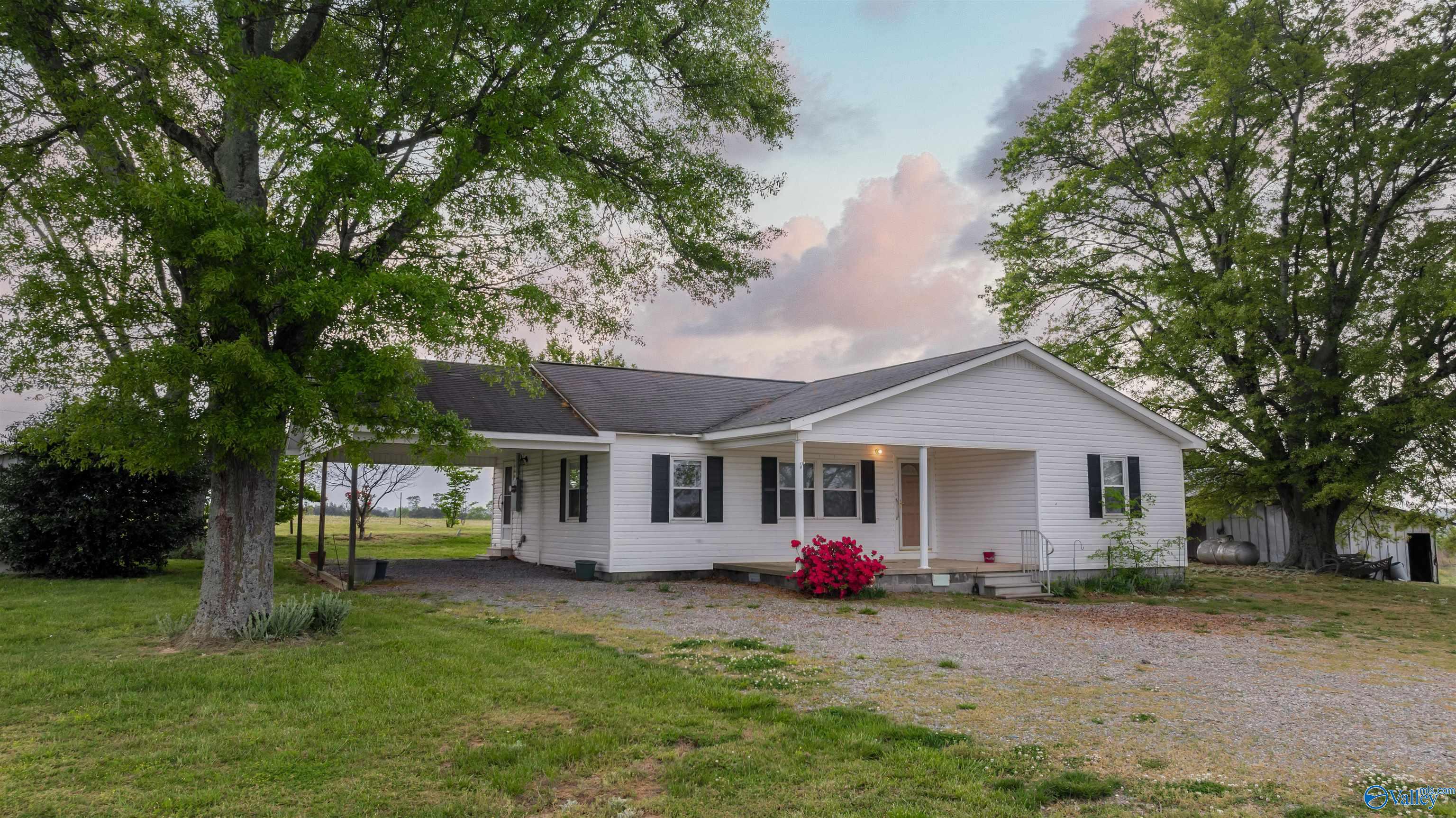 586 E County Road 152, Section, Alabama image 1