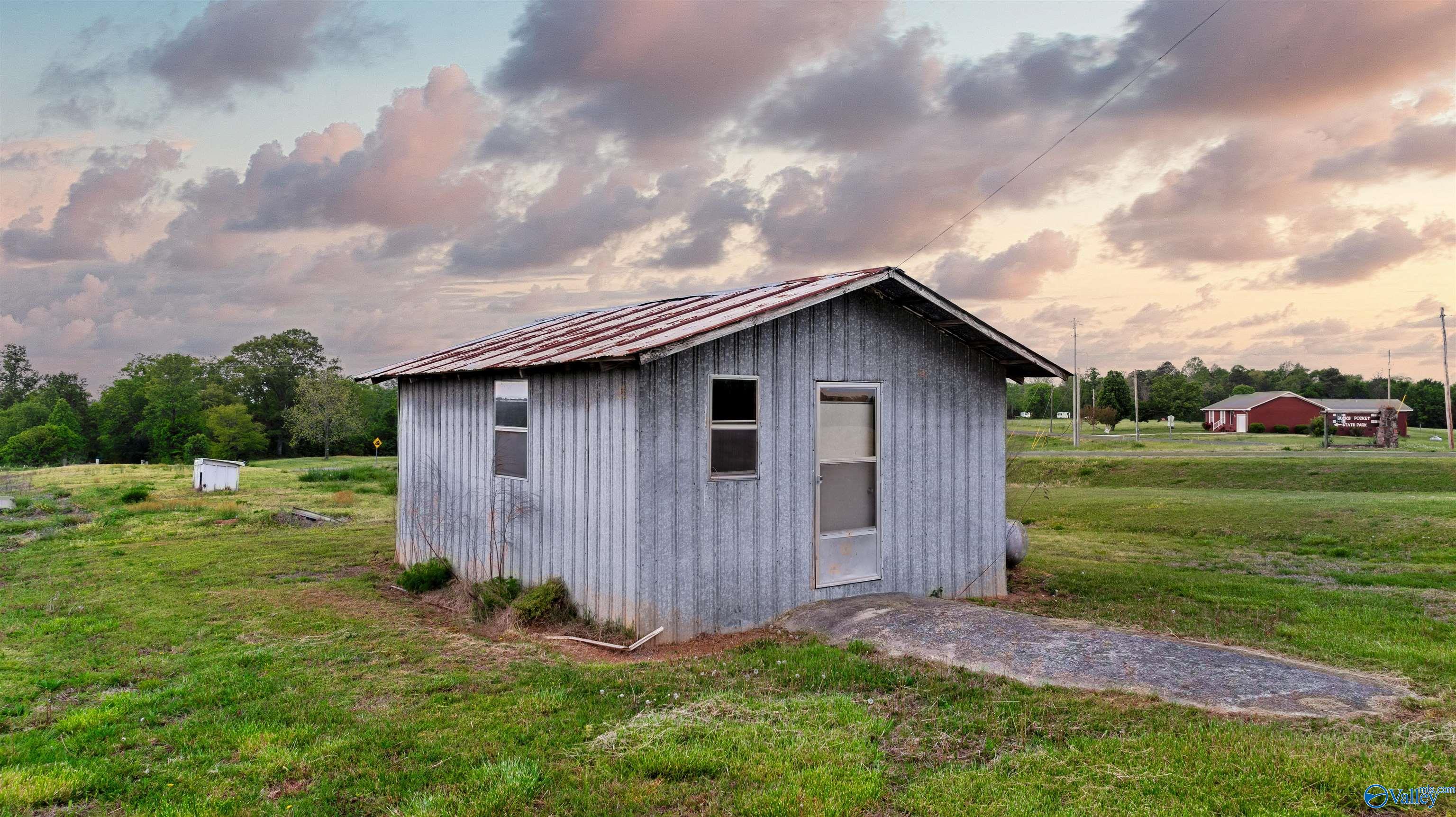 586 E County Road 152, Section, Alabama image 13