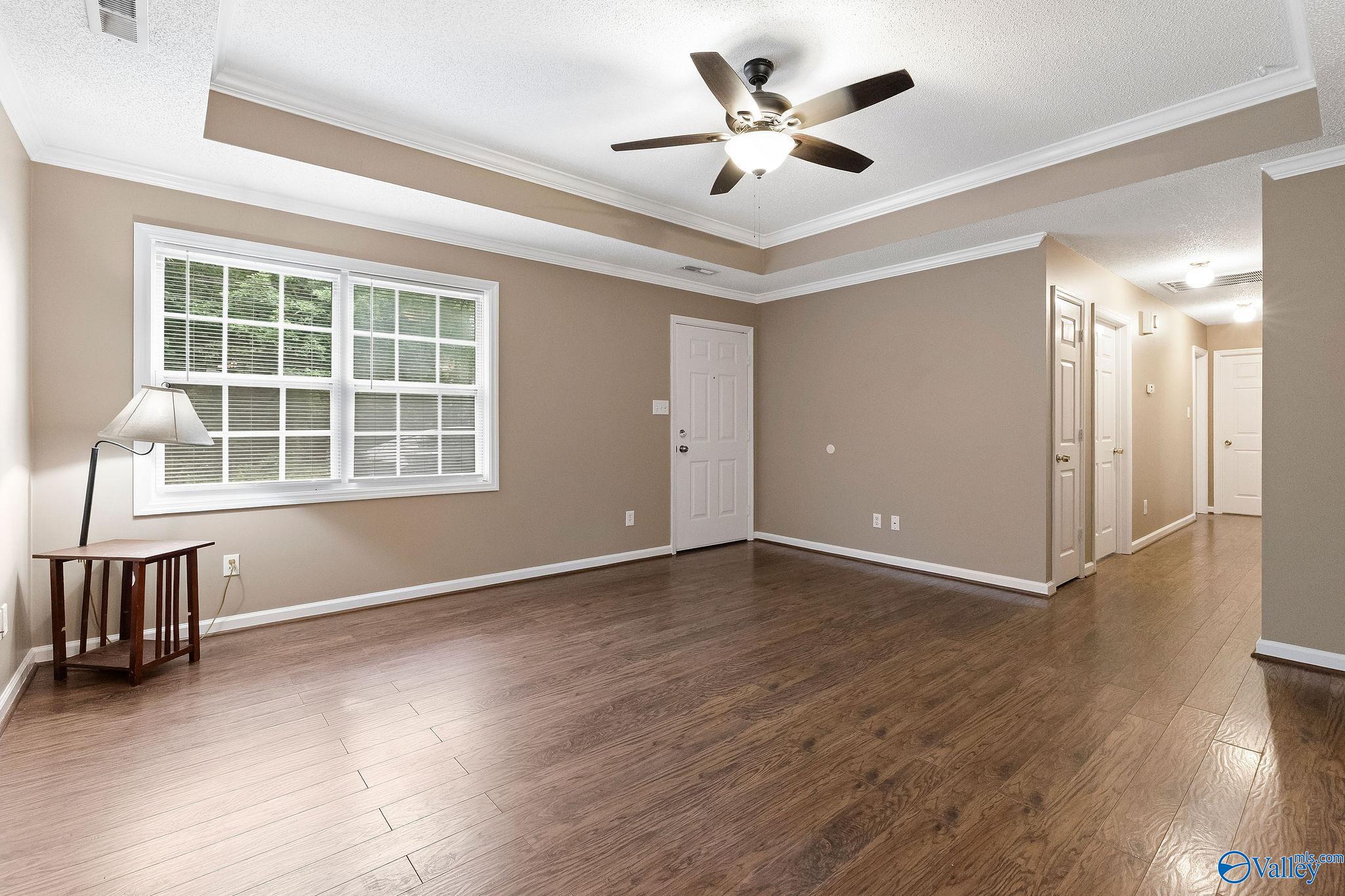 1300 Snowhill Lane
