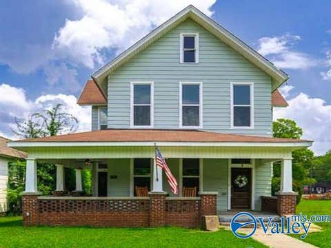 Homes For Sale - 718 5th Avenue Se Ave<br/> Decatur, AL 35601