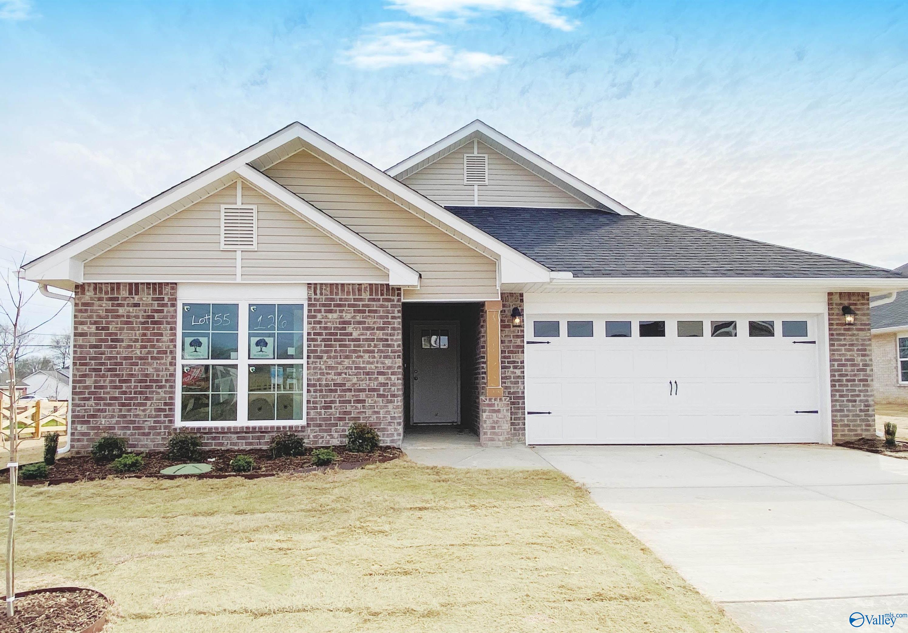 126 Sidney Ruth Drive, New Market, Alabama image 1