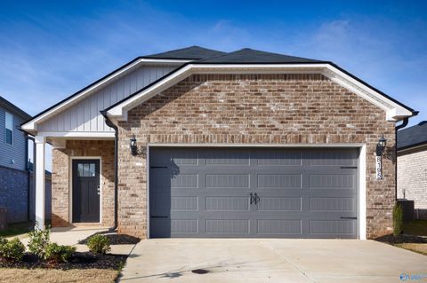 Homes For Sale - 8195 Huspa Avenue<br/> Limestone County, Madison, AL 35756