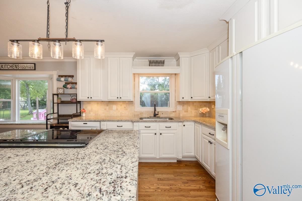 2013 Woodmore Drive, Huntsville, Alabama image 13