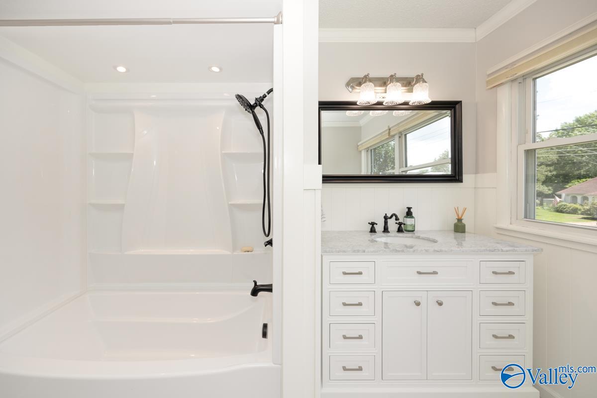 2013 Woodmore Drive, Huntsville, Alabama image 33