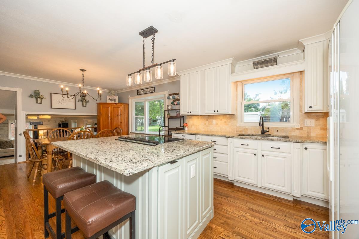 2013 Woodmore Drive, Huntsville, Alabama image 11