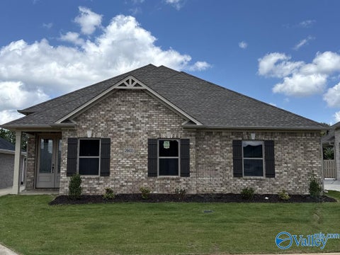 Homes For Sale - 26433 Old Town Drive<br/> Athens, AL 35613