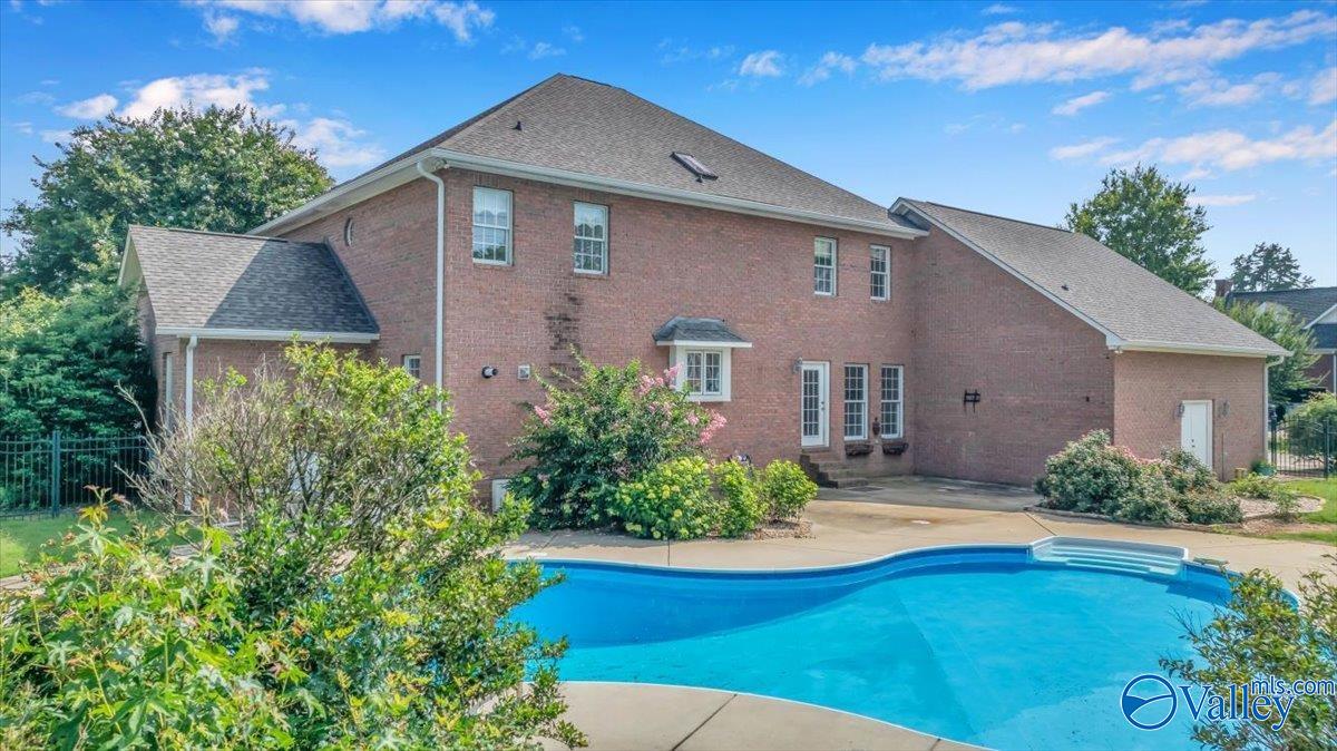 Scottsboro, Alabama 35769, United States, 4 Bedrooms Bedrooms, ,4 BathroomsBathrooms,Residential,Active,157701