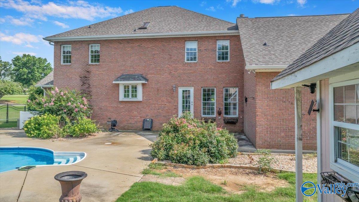 Scottsboro, Alabama 35769, United States, 4 Bedrooms Bedrooms, ,4 BathroomsBathrooms,Residential,Active,157701