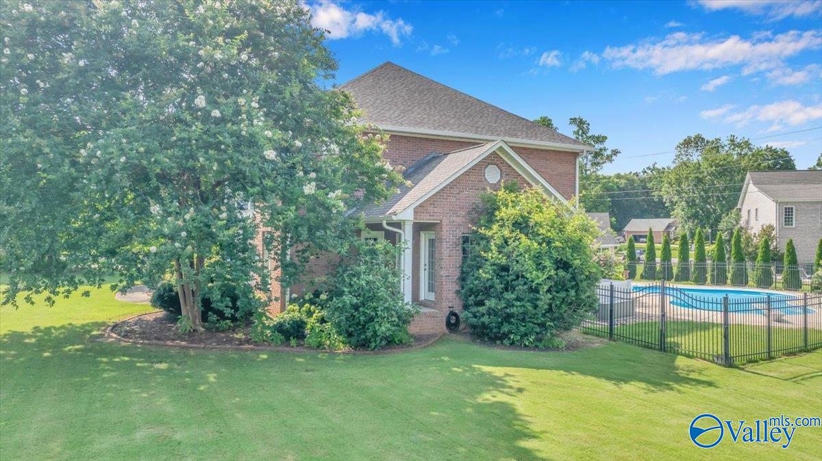 Scottsboro, Alabama 35769, United States, 4 Bedrooms Bedrooms, ,4 BathroomsBathrooms,Residential,Active,157701