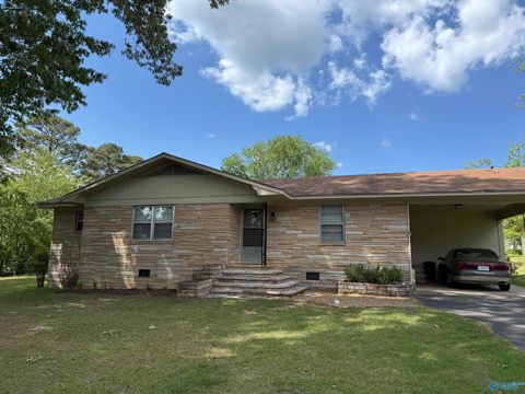 Homes For Sale - 4800 Mountain Crest Drive<br/> Marshall County, Guntersville, AL 35976