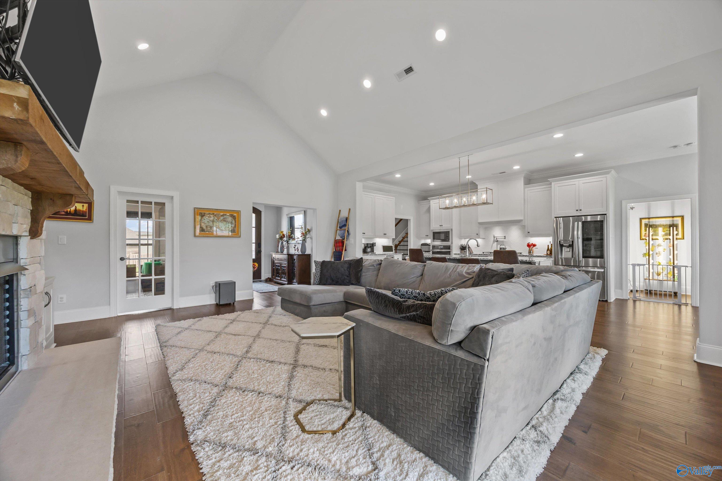 22977 Cog Hill Drive, Athens, Alabama image 8