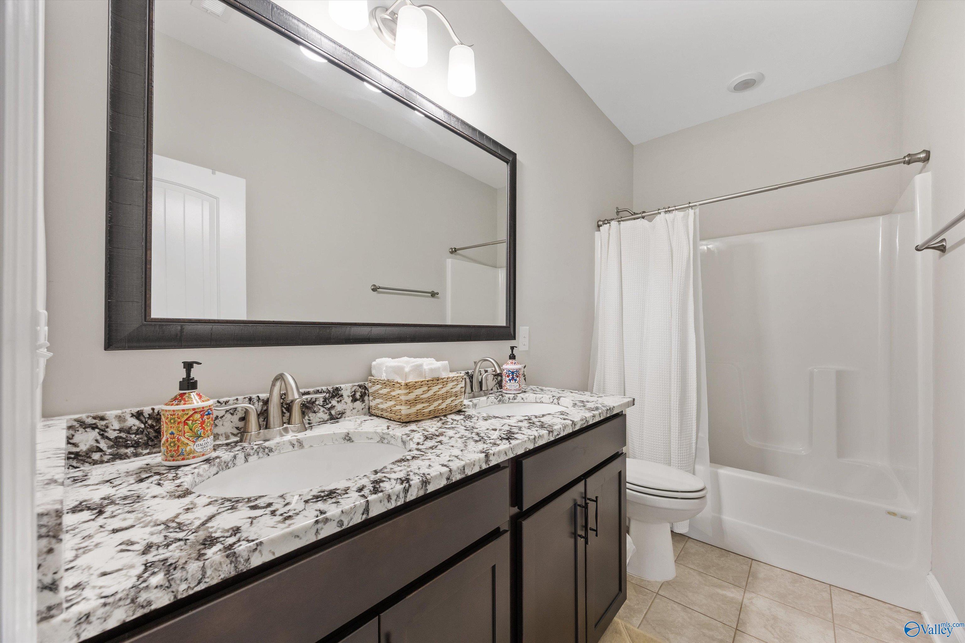 16090 S Southern Way, Athens, Alabama image 33