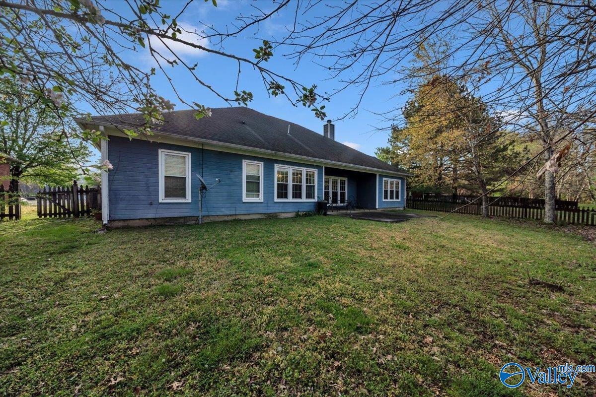 128 Cannes Drive, Brownsboro, Alabama image 39