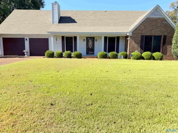 205 Birch Run Florence AL 35633