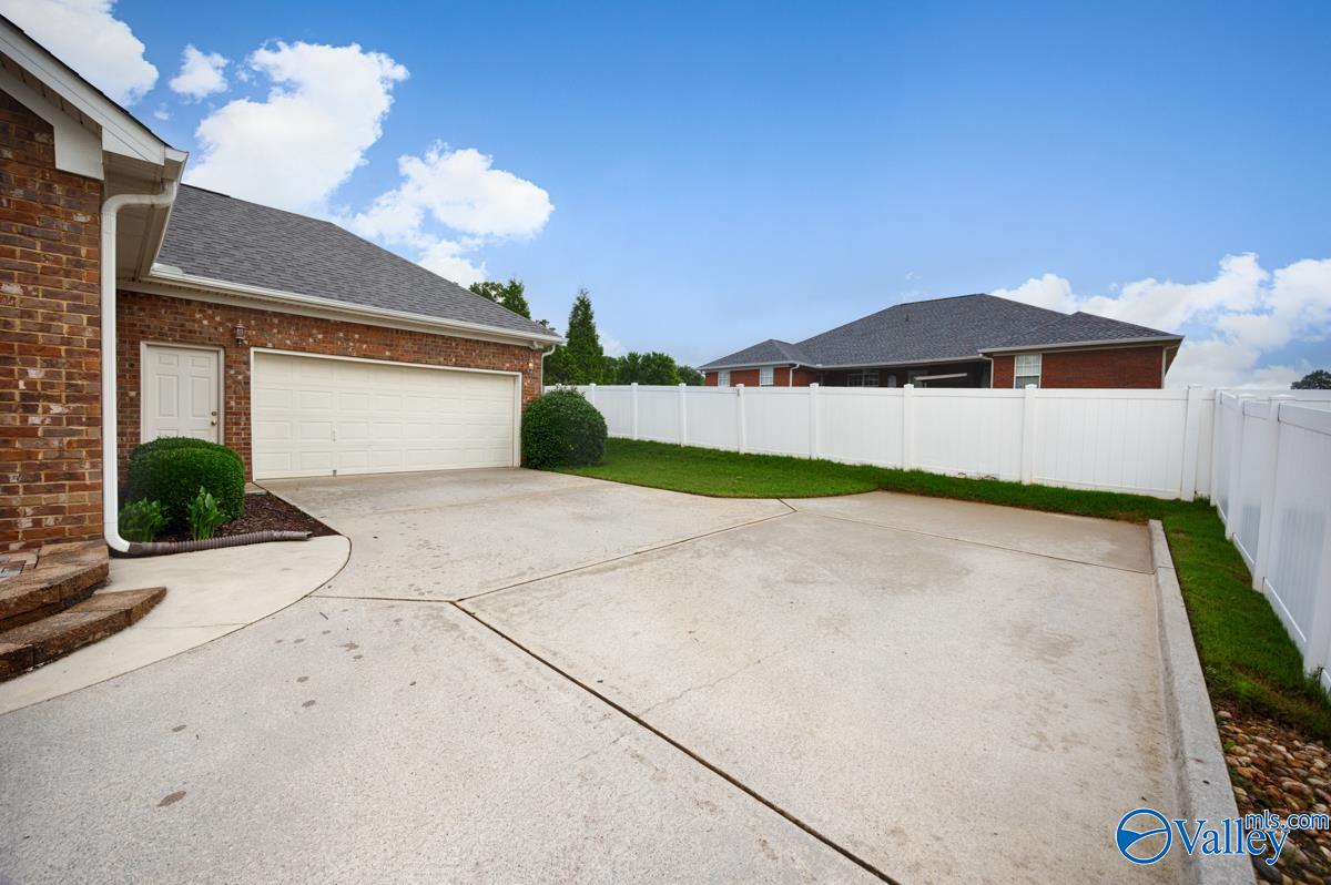 107 Indian Valley Road, Huntsville, Alabama image 4