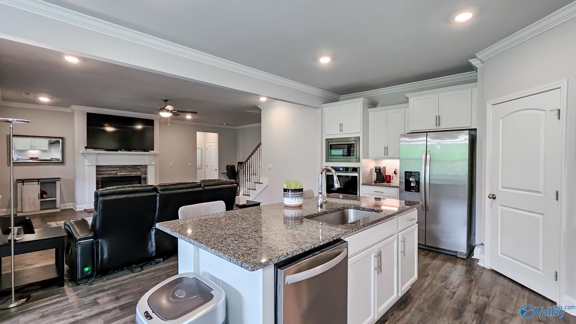 208 SW Maureen Drive, Madison, Alabama image 15