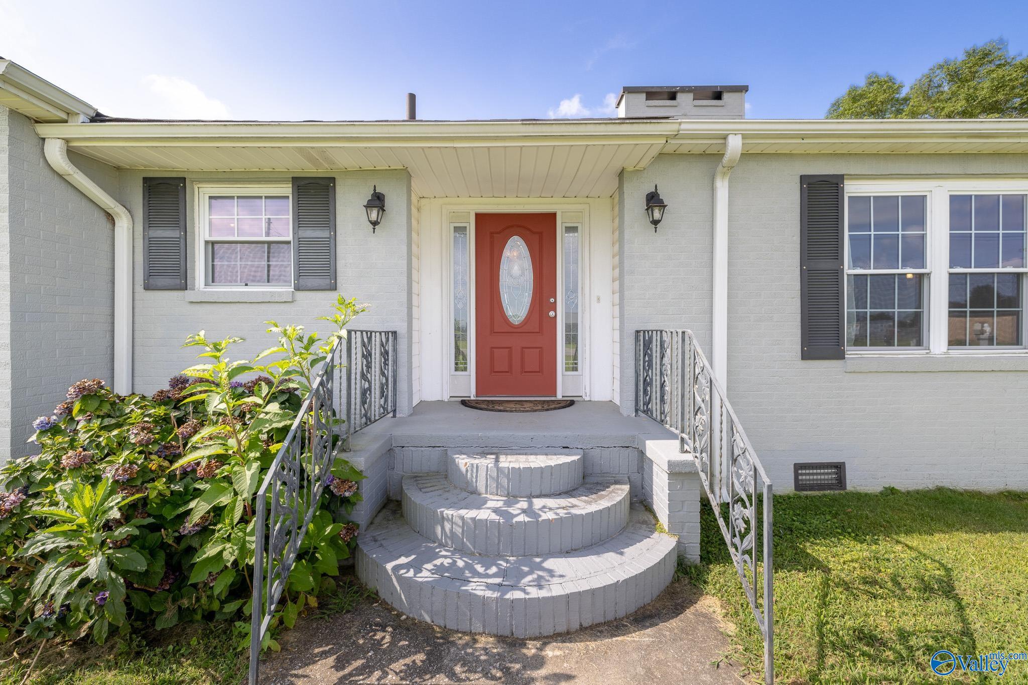 418 Cedar Tree Street