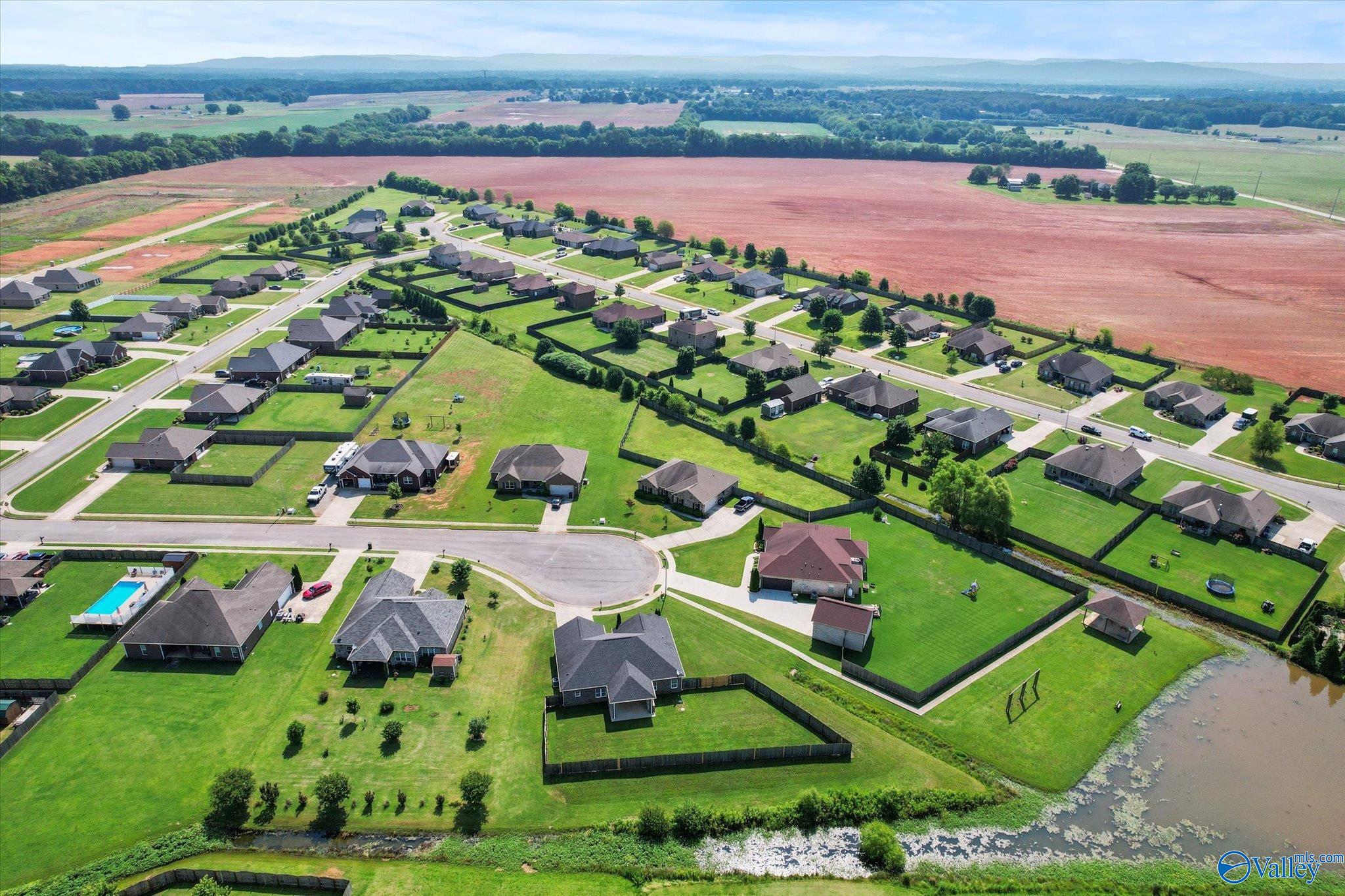 106 Sugarberry Trail