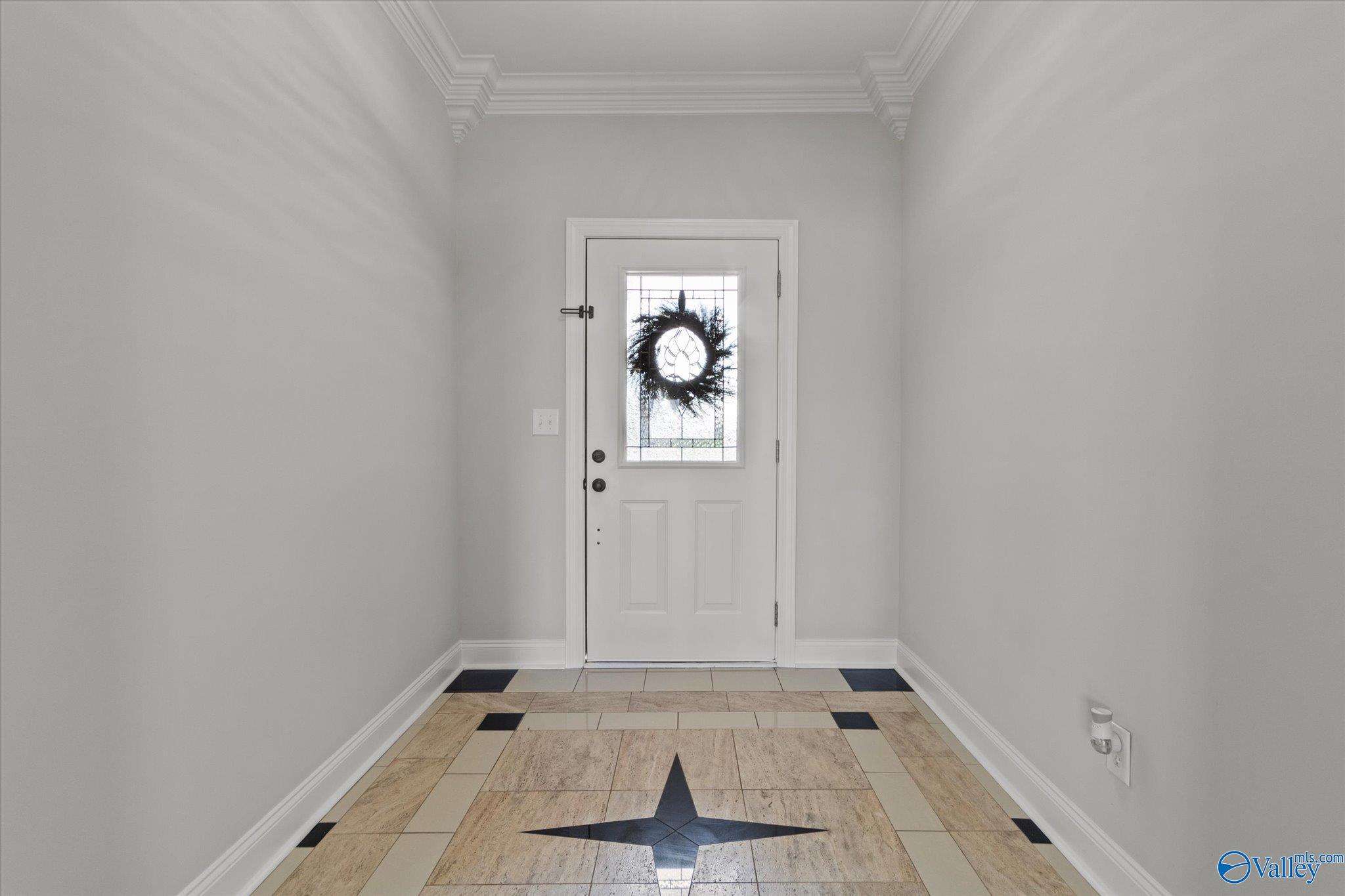 106 Sugarberry Trail