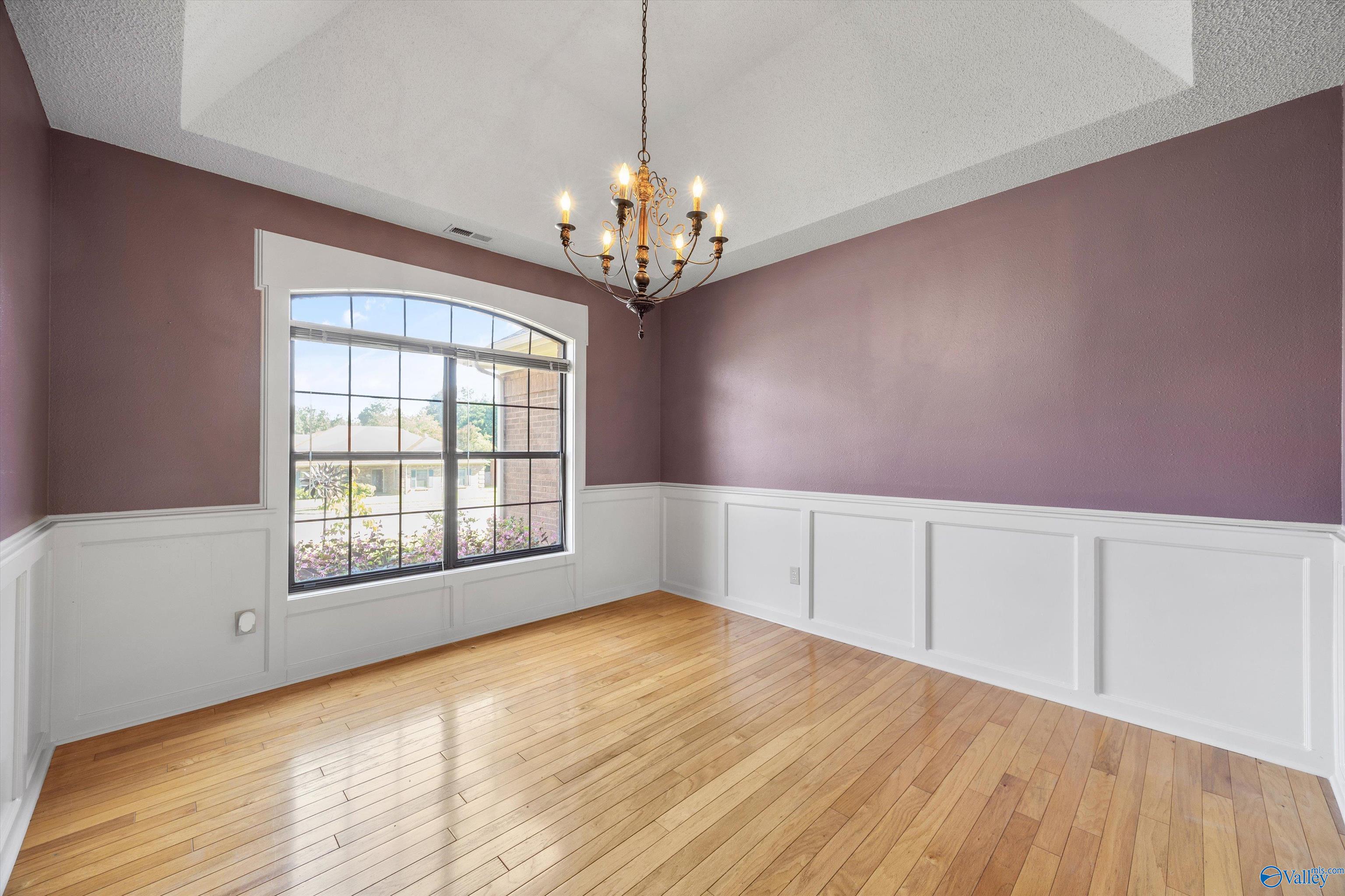 194 Greenlawn Drive