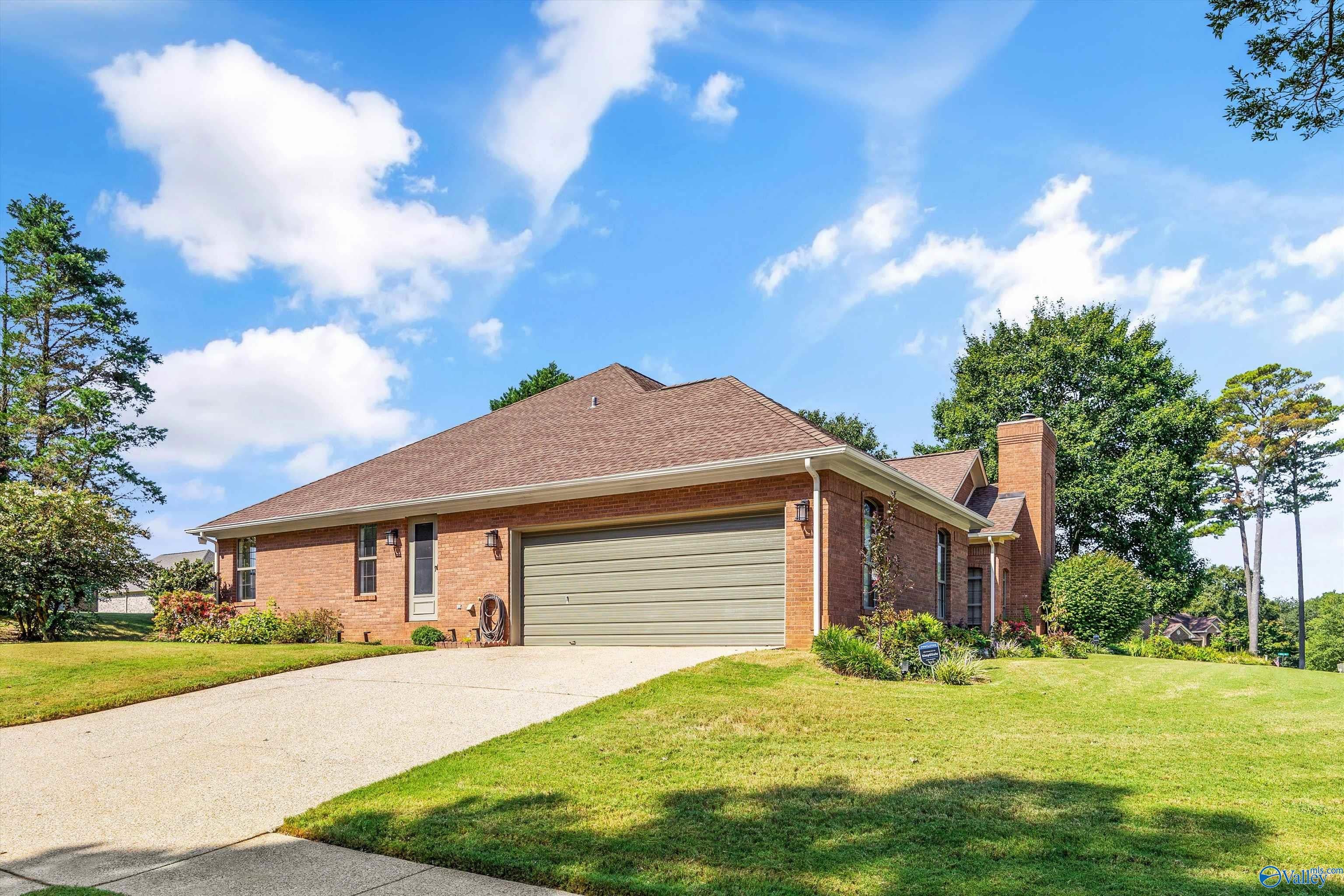 194 Greenlawn Drive