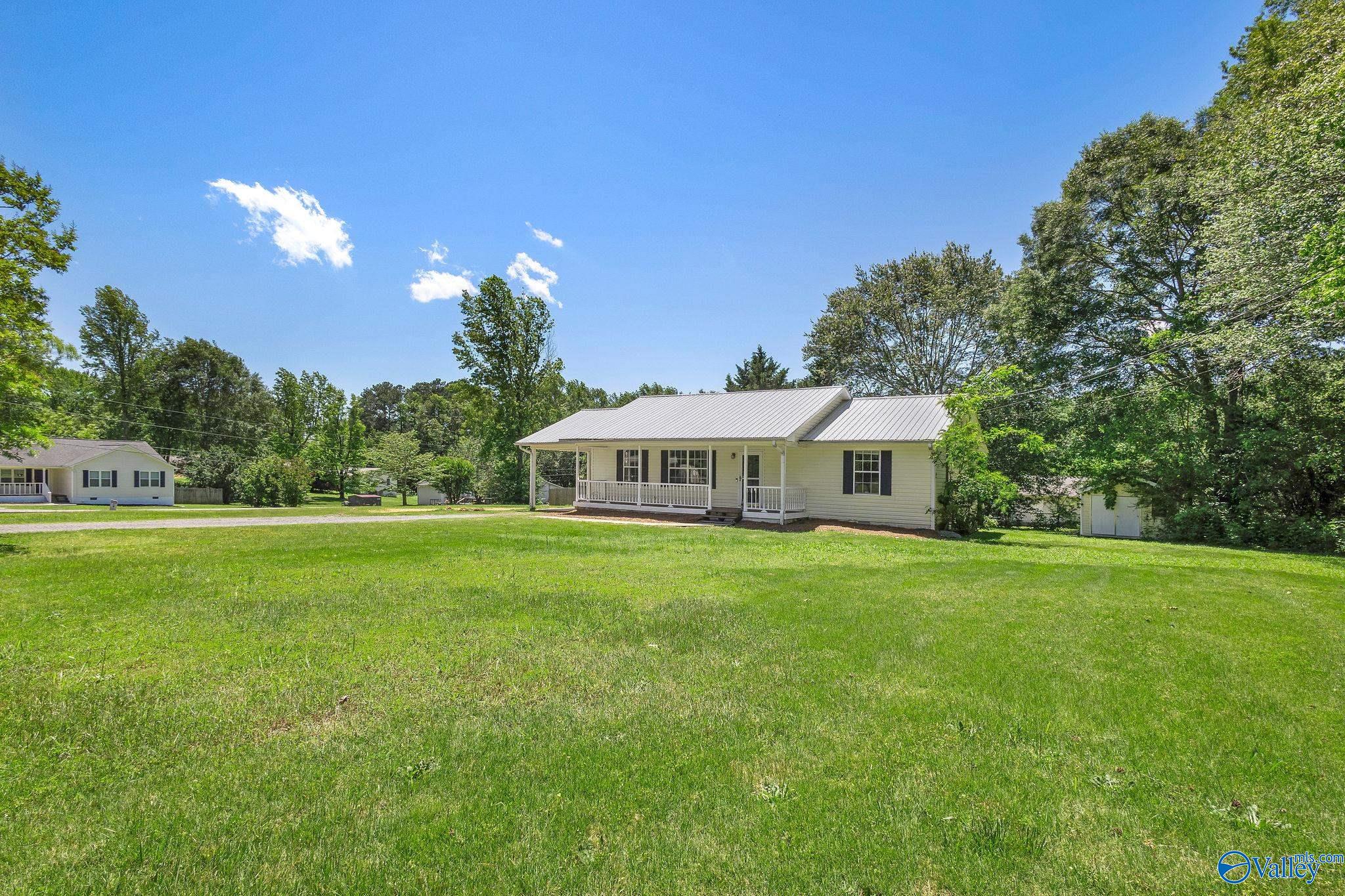 304 Jordan Lane, Arab, Alabama image 28