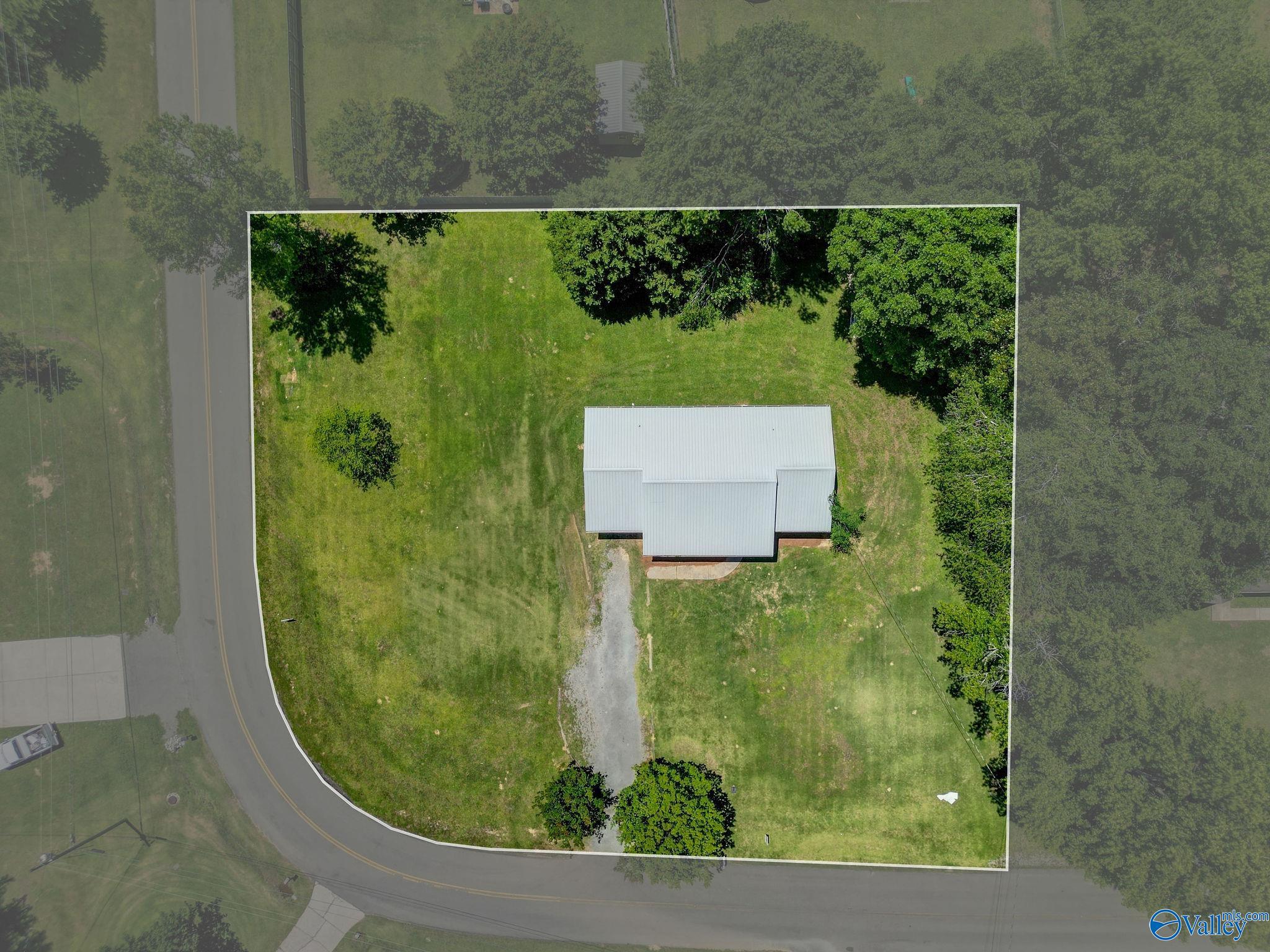 304 Jordan Lane, Arab, Alabama image 23