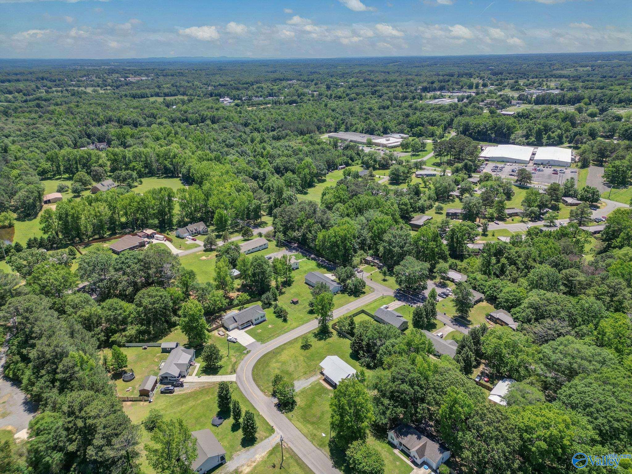 304 Jordan Lane, Arab, Alabama image 29