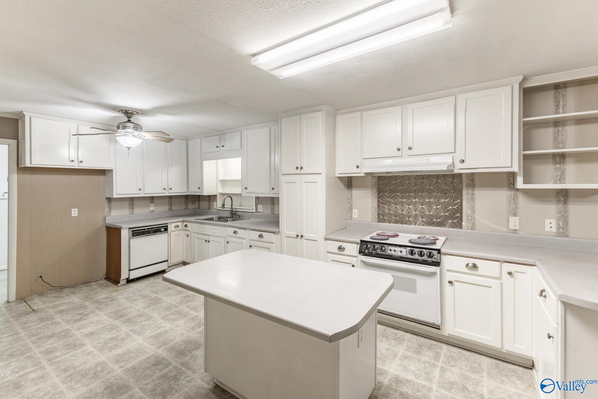 768 NW 4th Avenue, Arab, Alabama image 22