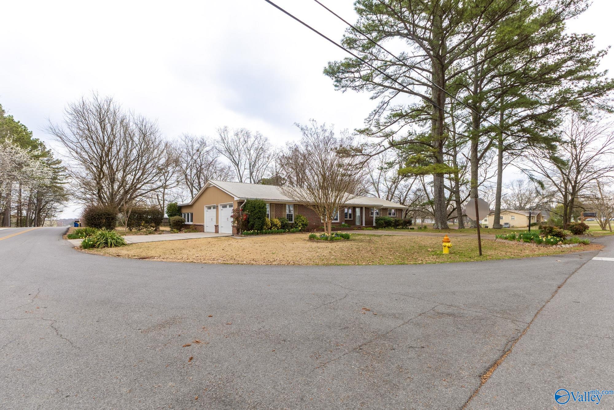 768 NW 4th Avenue, Arab, Alabama image 4