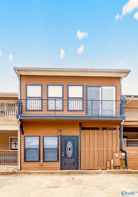 Townhouse For Sale - 4322 Vista Drive<br/> Guntersville, AL 35976