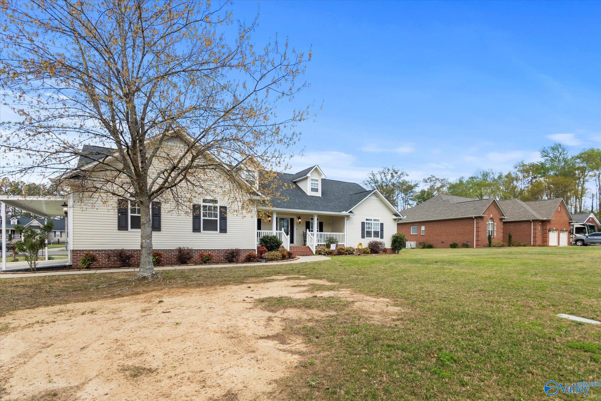 1327 Ponderosa Avenue, Albertville, Alabama image 2