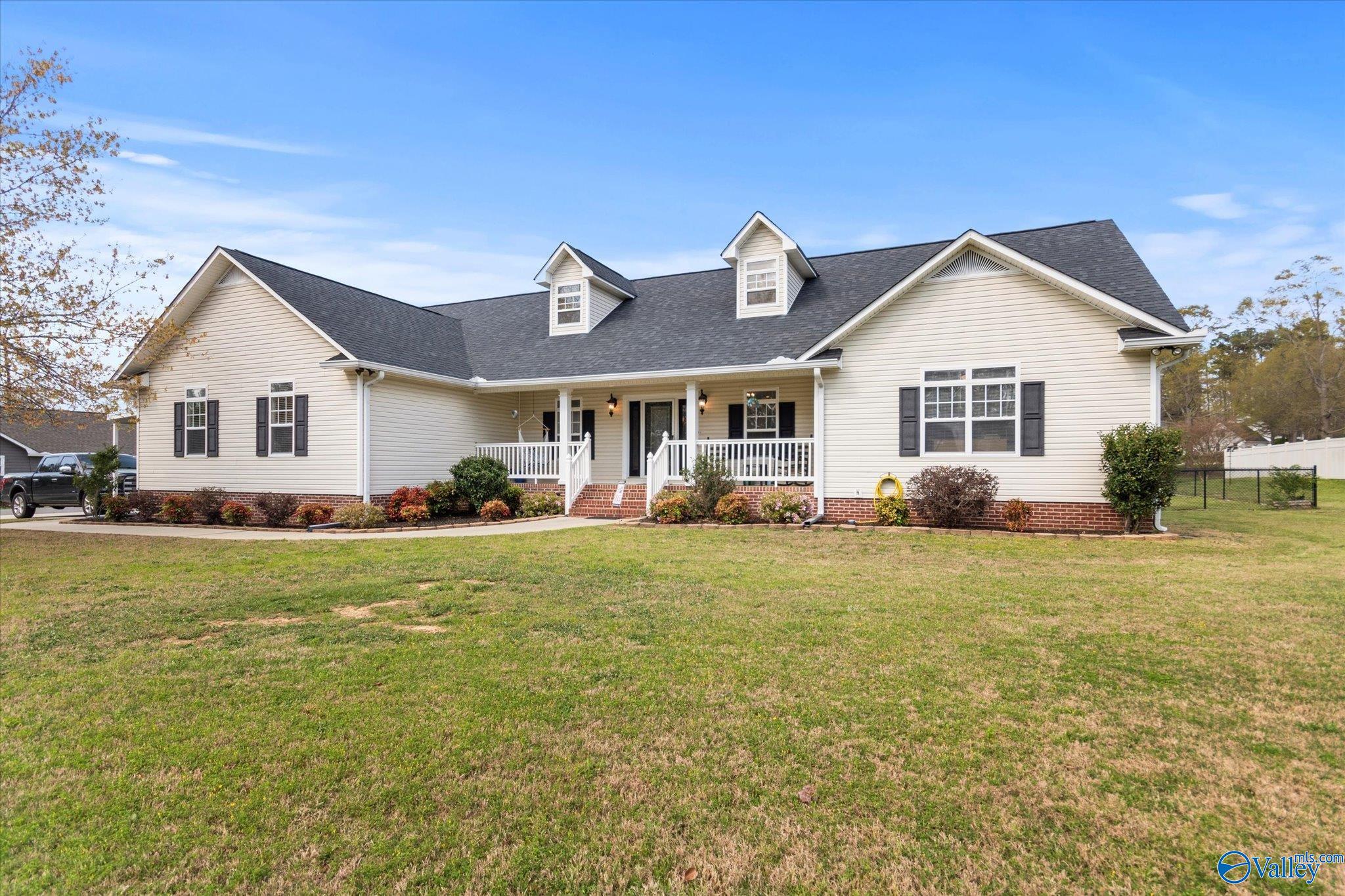 1327 Ponderosa Avenue, Albertville, Alabama image 1