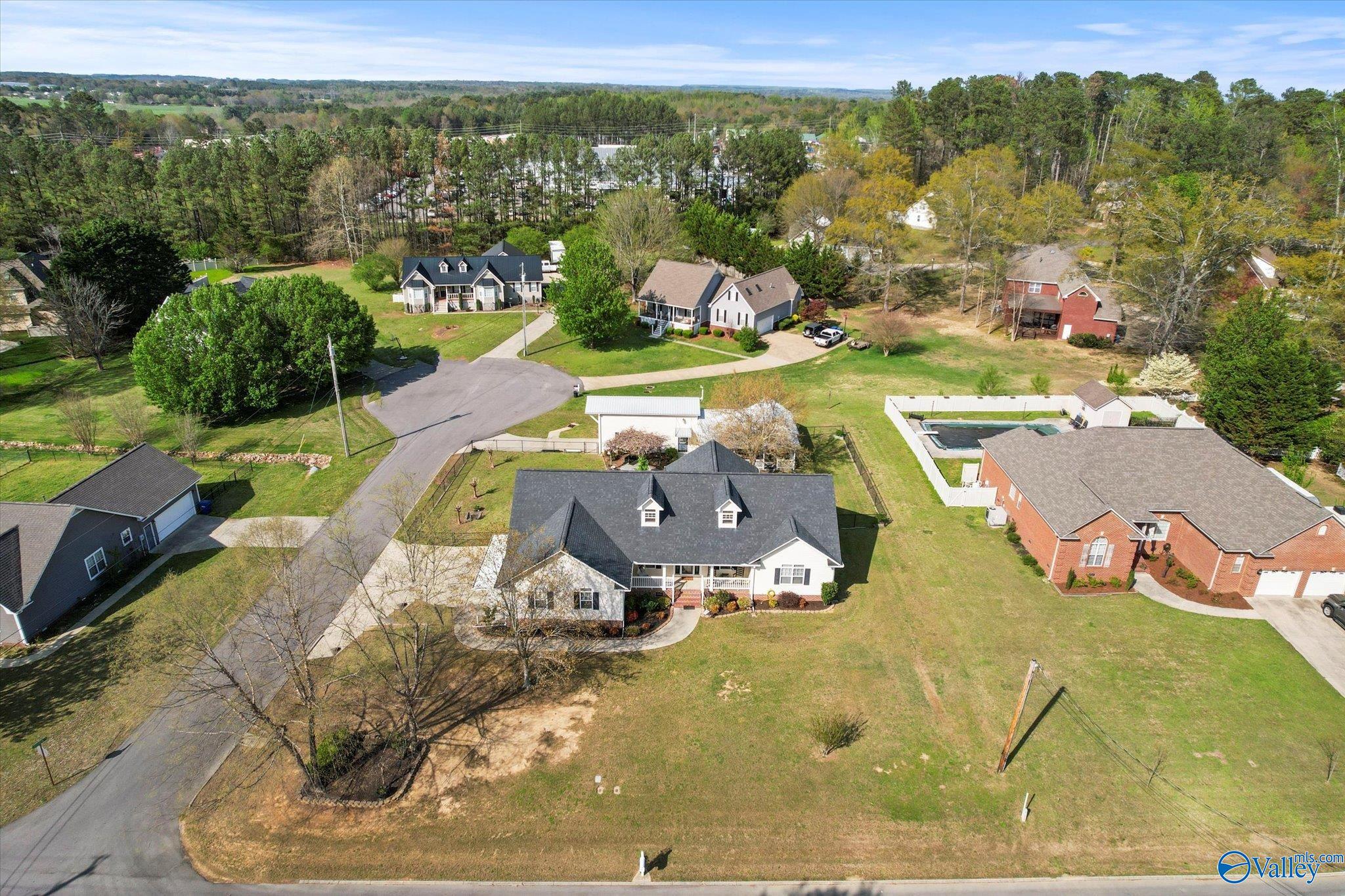 1327 Ponderosa Avenue, Albertville, Alabama image 44